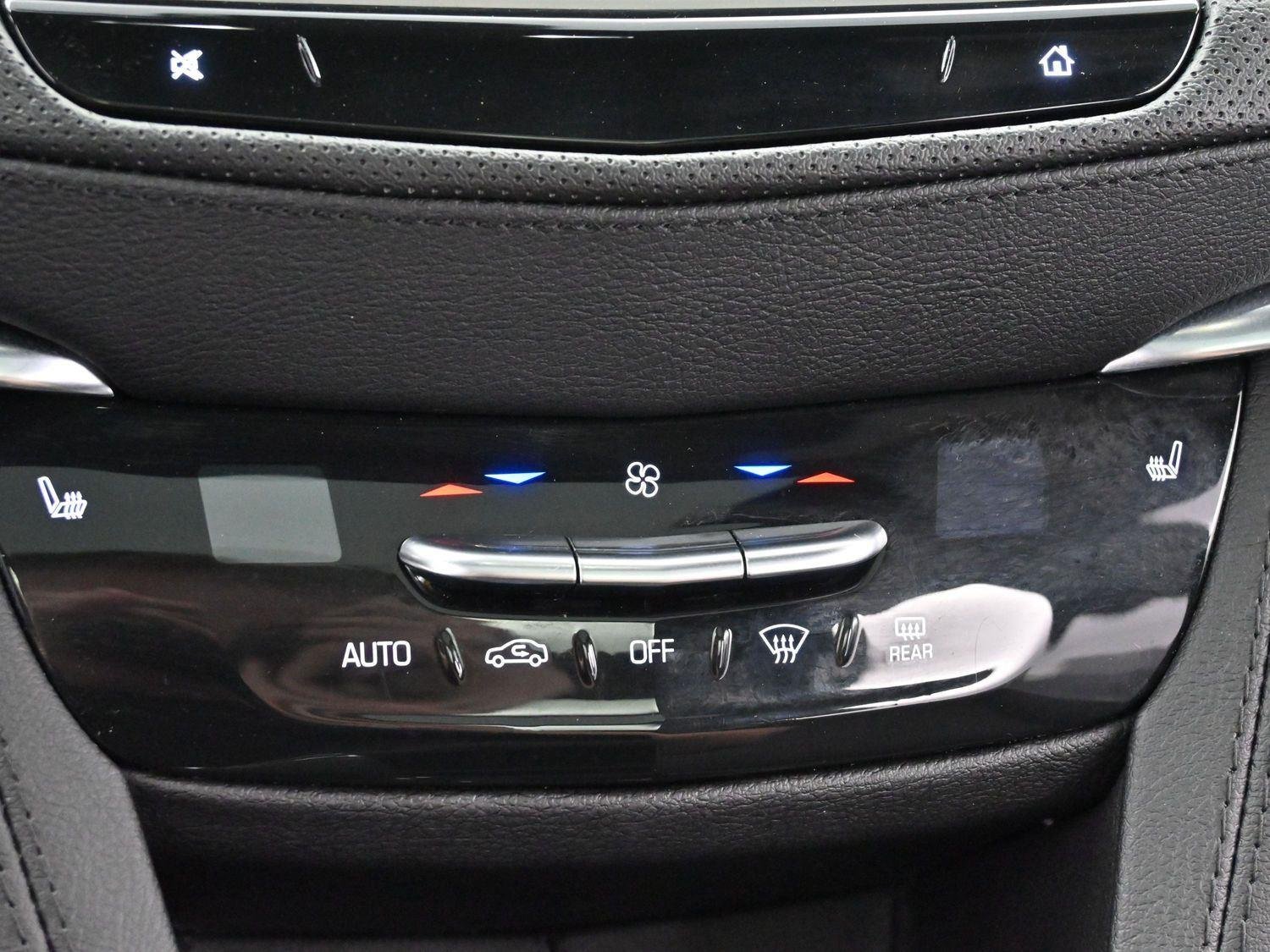 Used 2025 Stellar Black Metallic Cadillac Premium Luxury image 26
