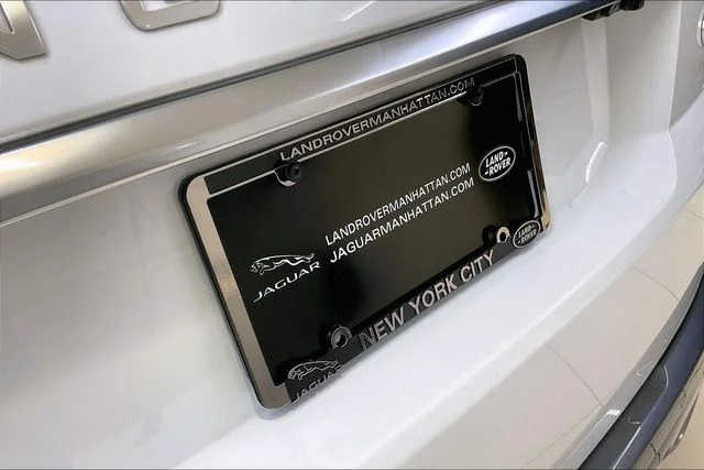 Used 2020 White Land Rover HSE image 7
