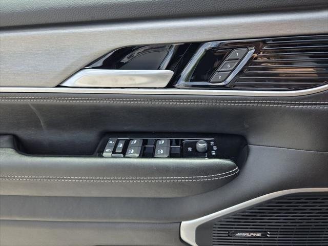 New 2026 Baltic-Gray Metallic Clear-Coat Exterior Paint Jeep Grand Wagoneer image 20