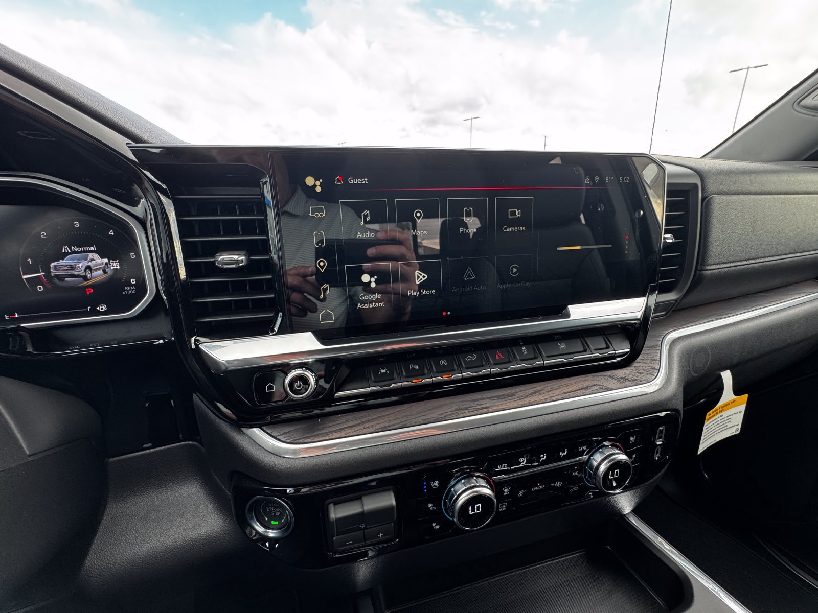 2026 GMC Sierra 1500 SLT - Photo 16