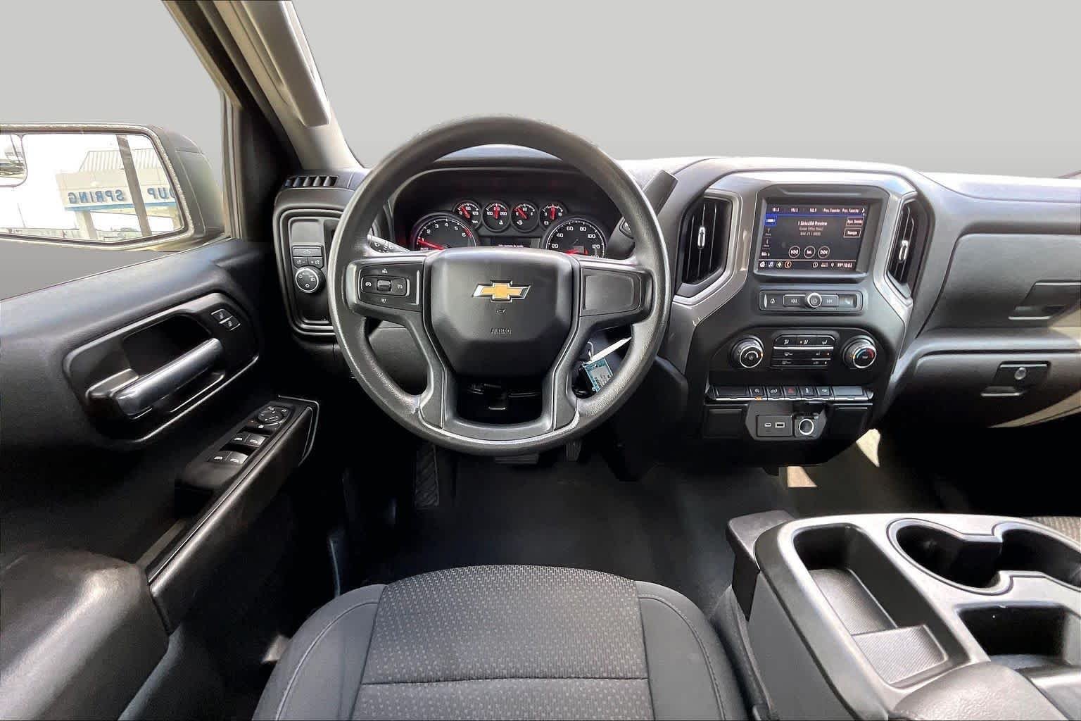 Used 2022 Satin Steel Metallic Chevrolet Custom image 6