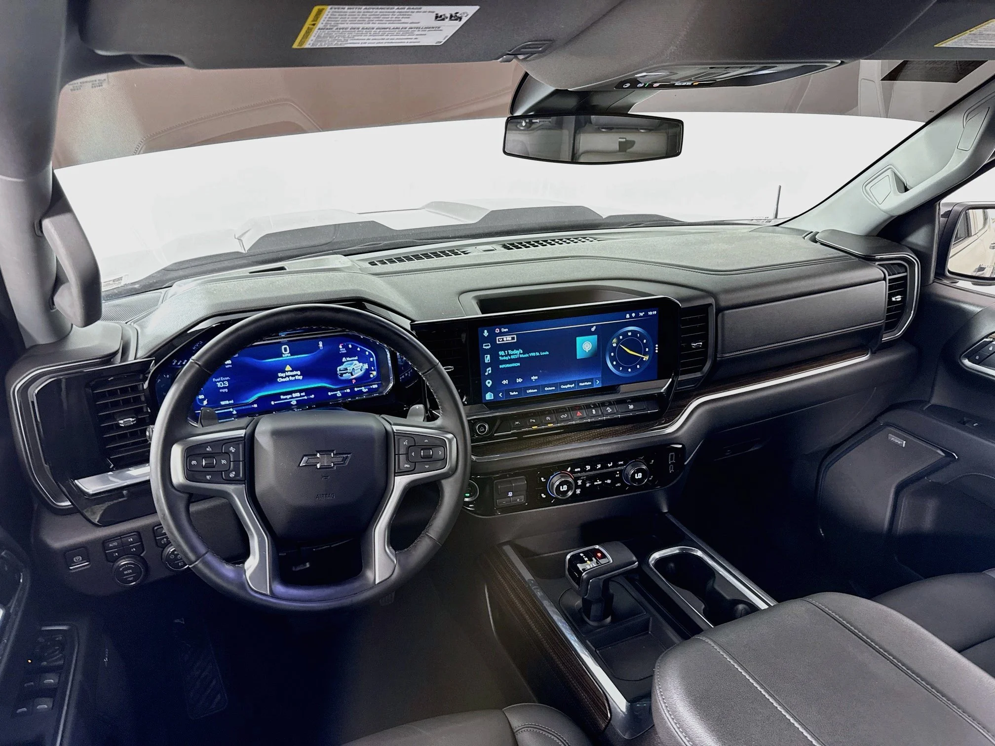 Used 2025 Sterling Gray Metallic Chevrolet LT Trail Boss image 24