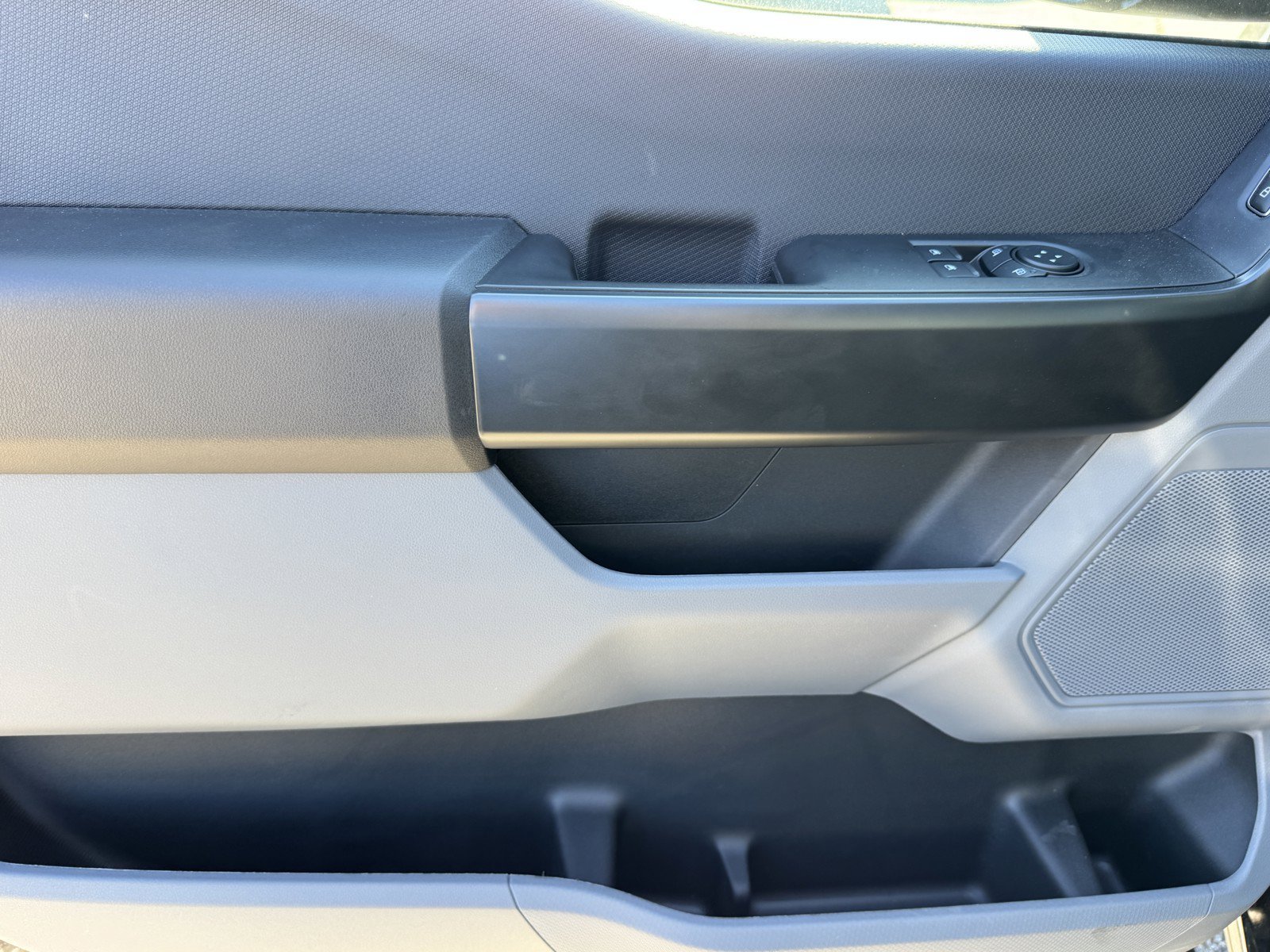 New 2026 Agate Black Metallic Ford XL image 20