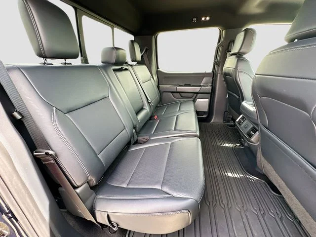 Used 2025 Blue Ford Lariat image 27