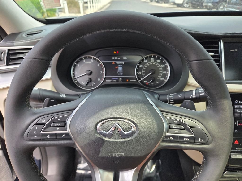Used 2020 Blue INFINITI LUXE image 29
