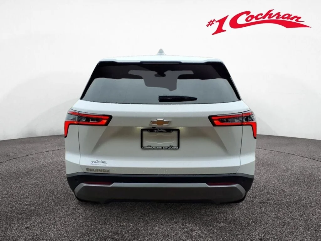 New 2027 Summit White Chevrolet FWD LT image 3