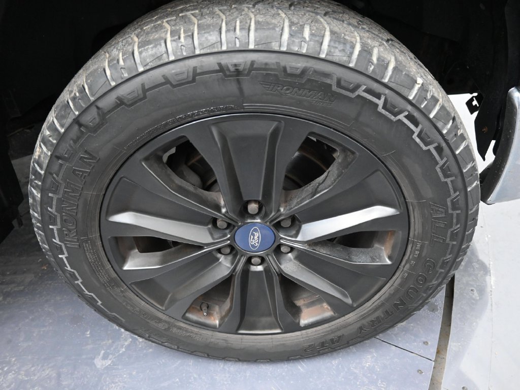 Used 2015 Black Ford Lariat image 36