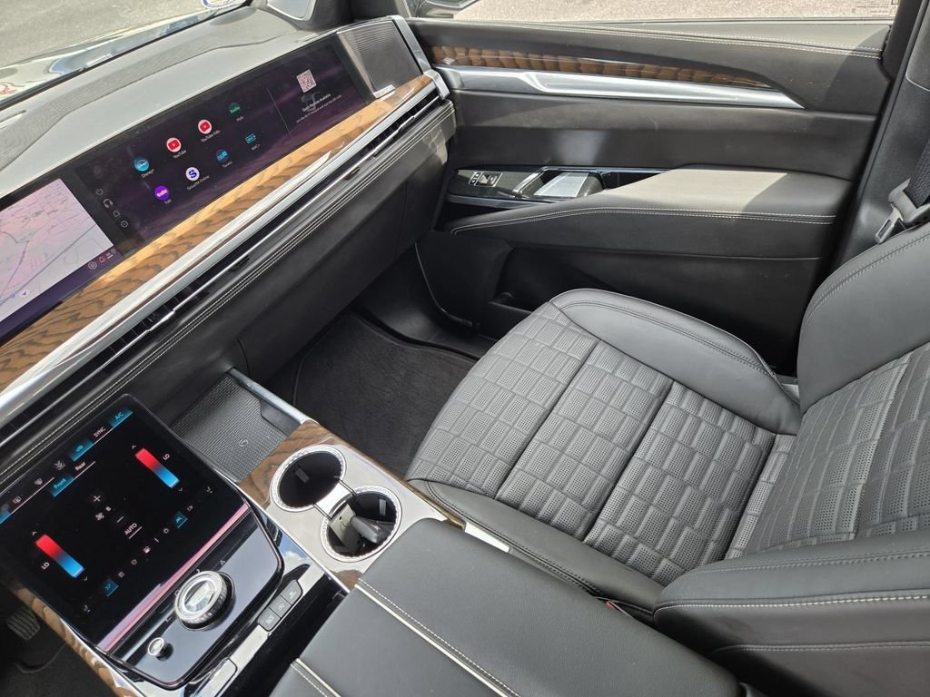 Certified Used 2025 Black Raven Cadillac Sport Platinum image 15