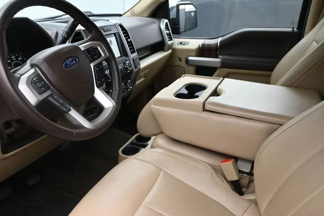 Used 2019 Blue Ford Lariat image 19