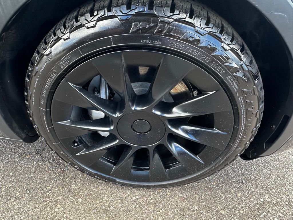 Used 2023 Gray Tesla Long Range image 11