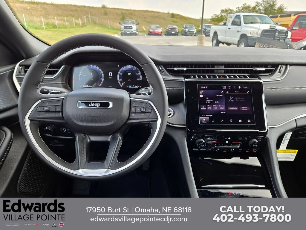 2025 Jeep Grand Cherokee Altitude - Photo 15