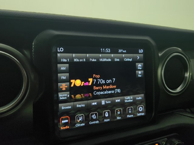 2020 Jeep Wrangler Unlimited Sahara - Photo 24