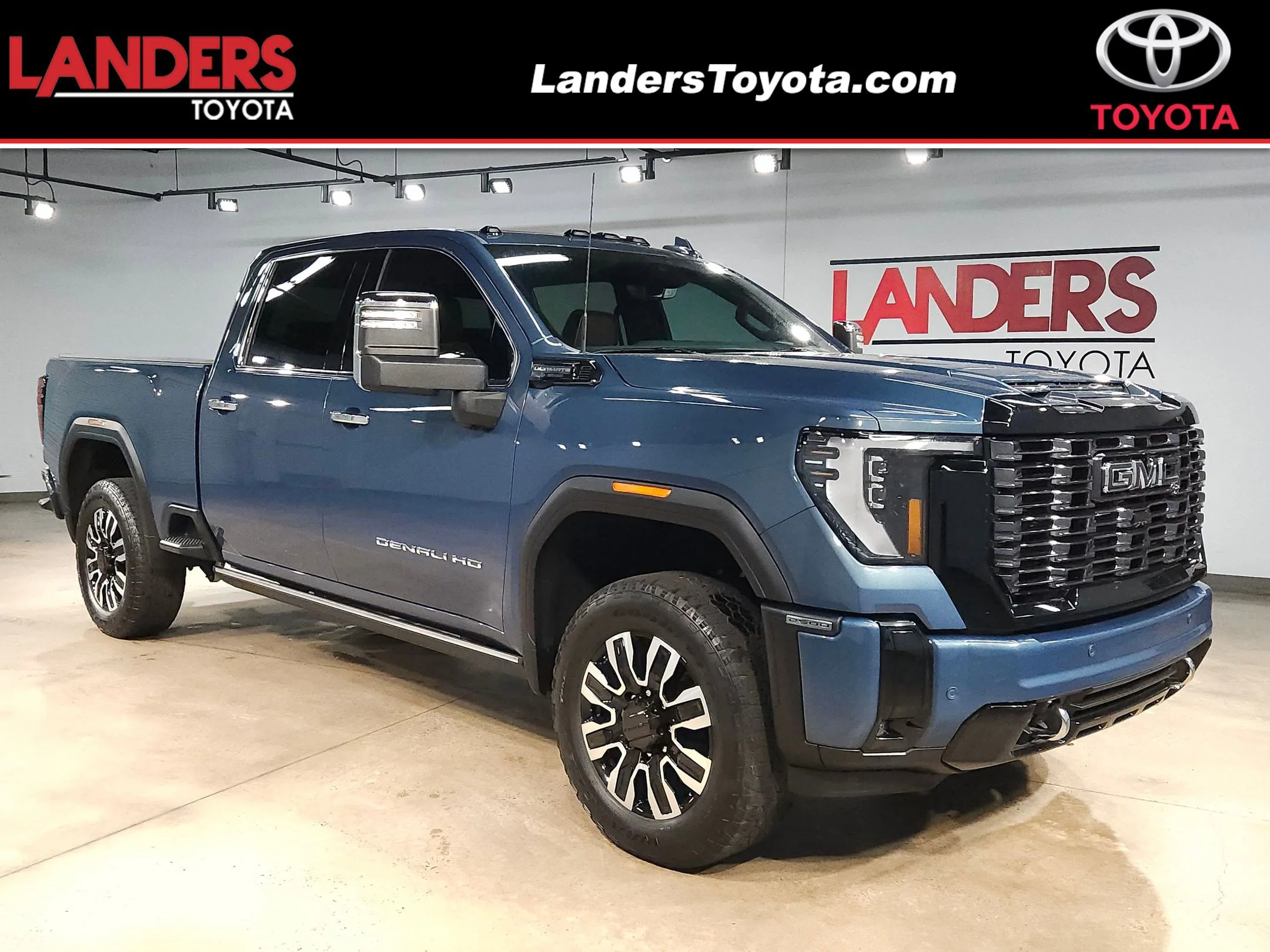 2025 GMC Sierra 4WD Crew Cab Long Box Denali Ultimate's photo
