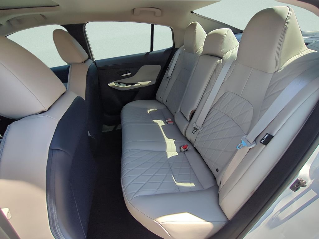 New 2026 Aspen White TriCoat Nissan SL image 20