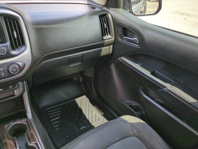 Used 2019 Blue GMC SLE1 image 18