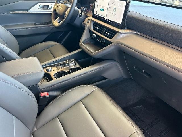 New 2026 Agate Black Metallic Ford Active image 44