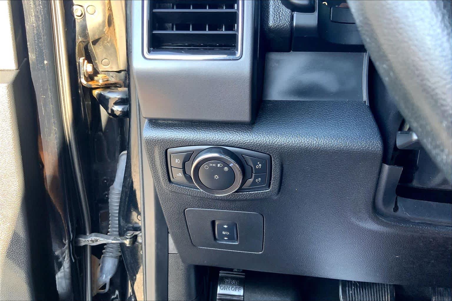 Used 2017 Shadow Black Ford XLT image 36