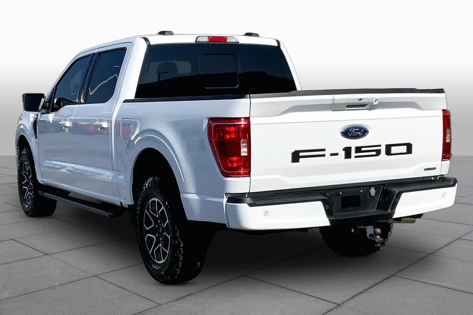Used 2023 Oxford White Ford XLT image 12