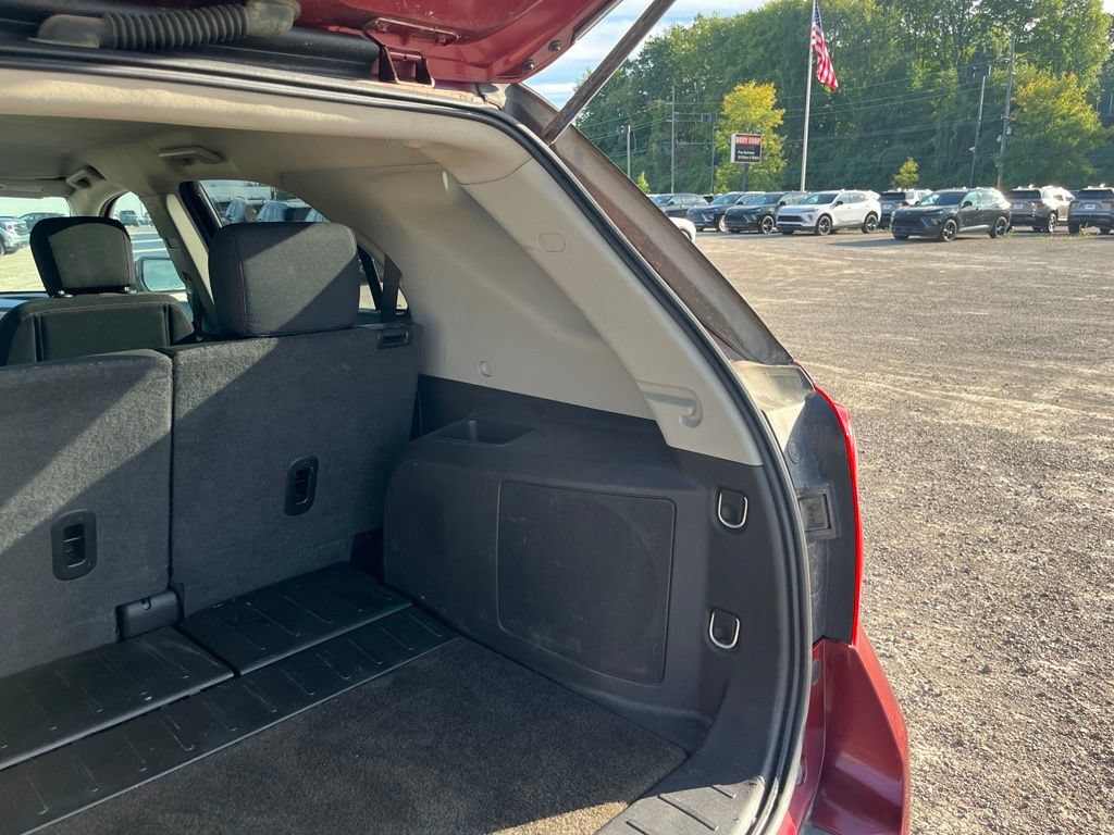 Used 2010 Cardinal Red Metallic Chevrolet LT w/1LT image 13