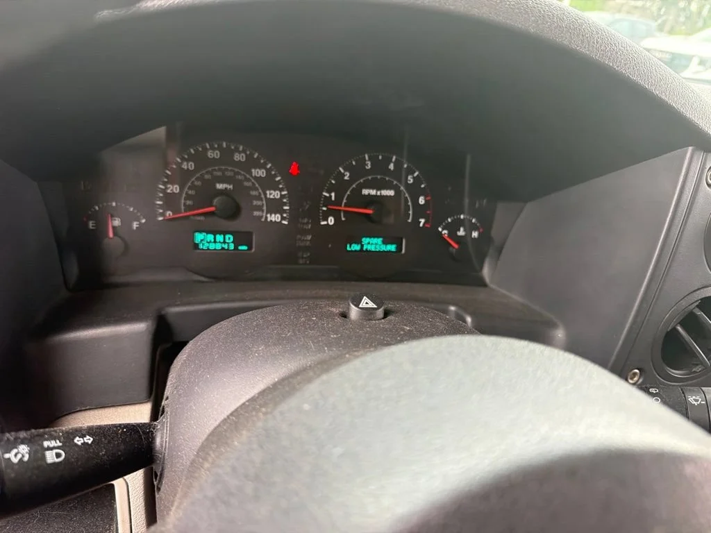 Used 2006 Black Jeep Limited image 9