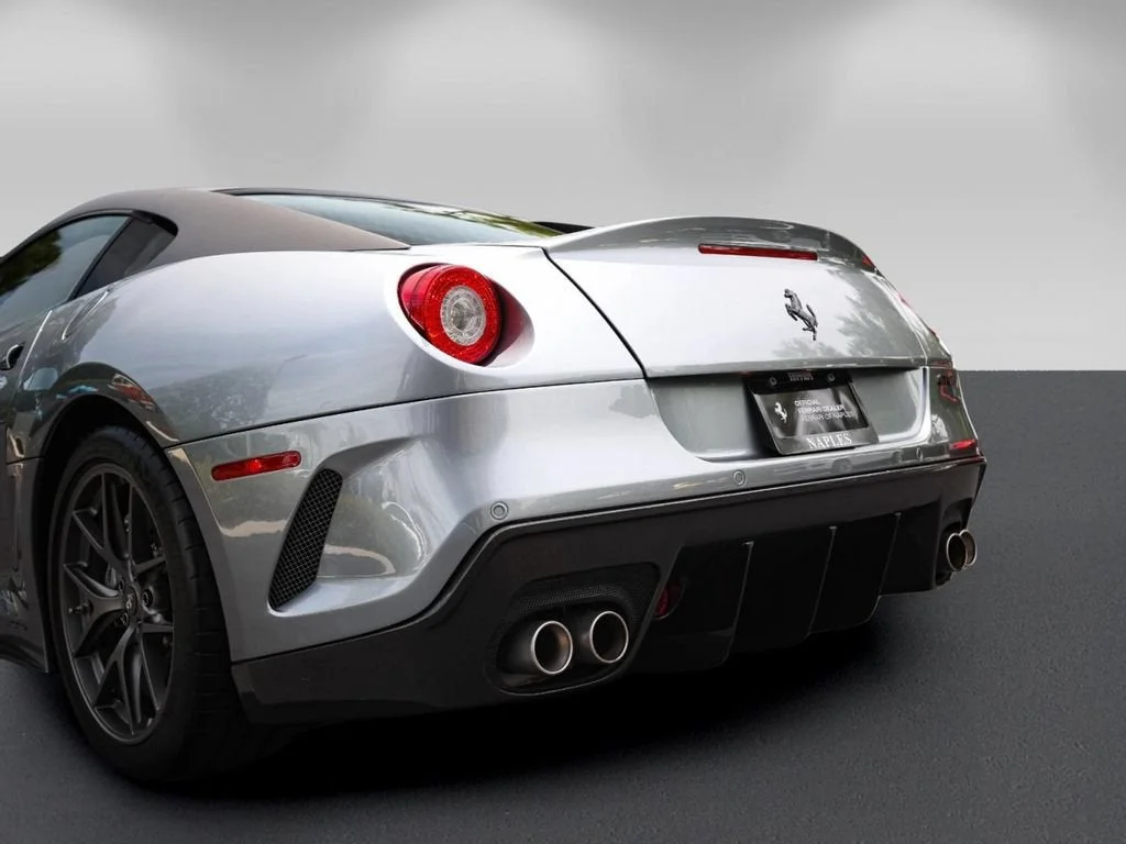 Used 2011 Grigio Titanio Metall Ferrari Base image 19