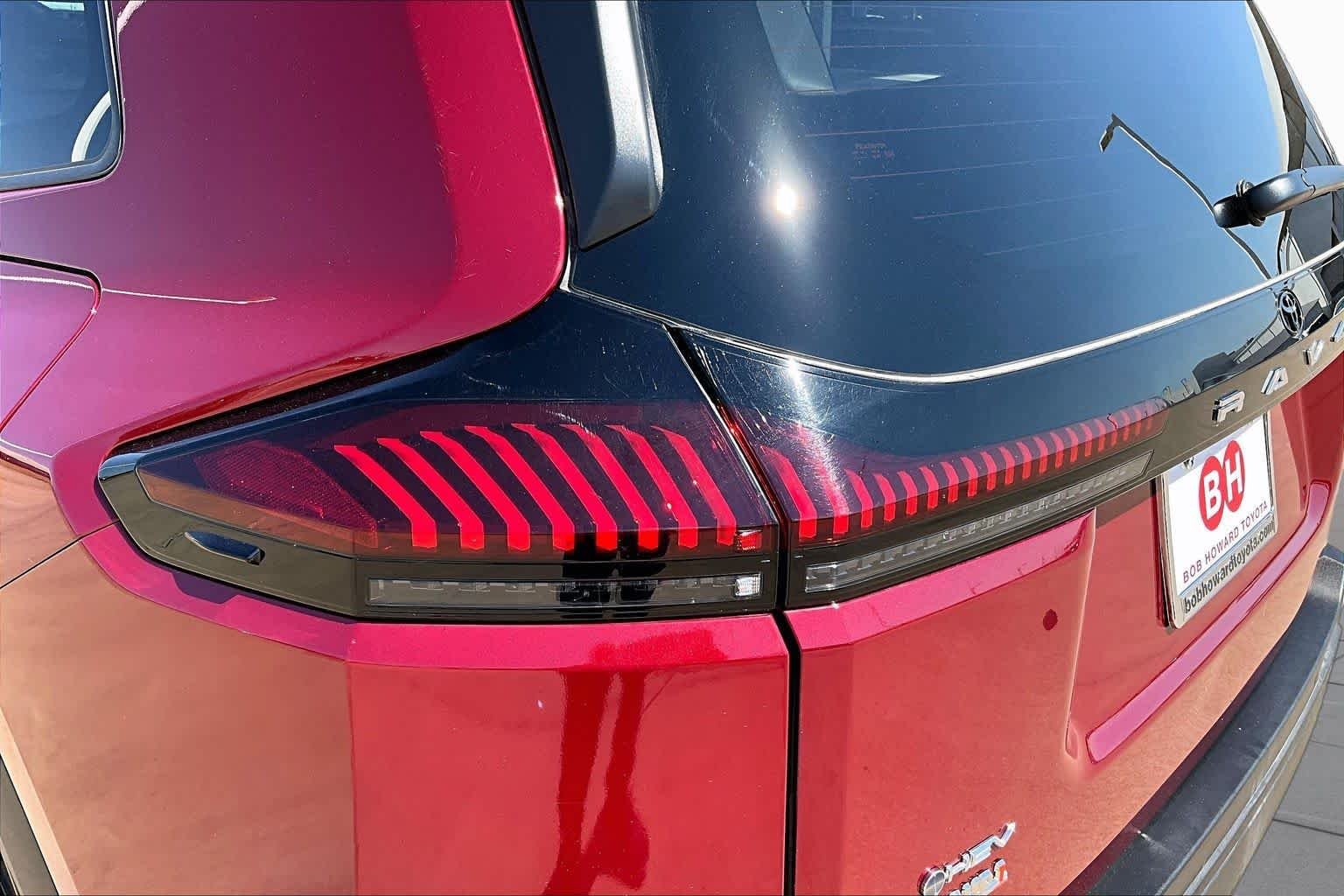 Used 2026 Ruby Flare Pearl Toyota XLE Premium image 27