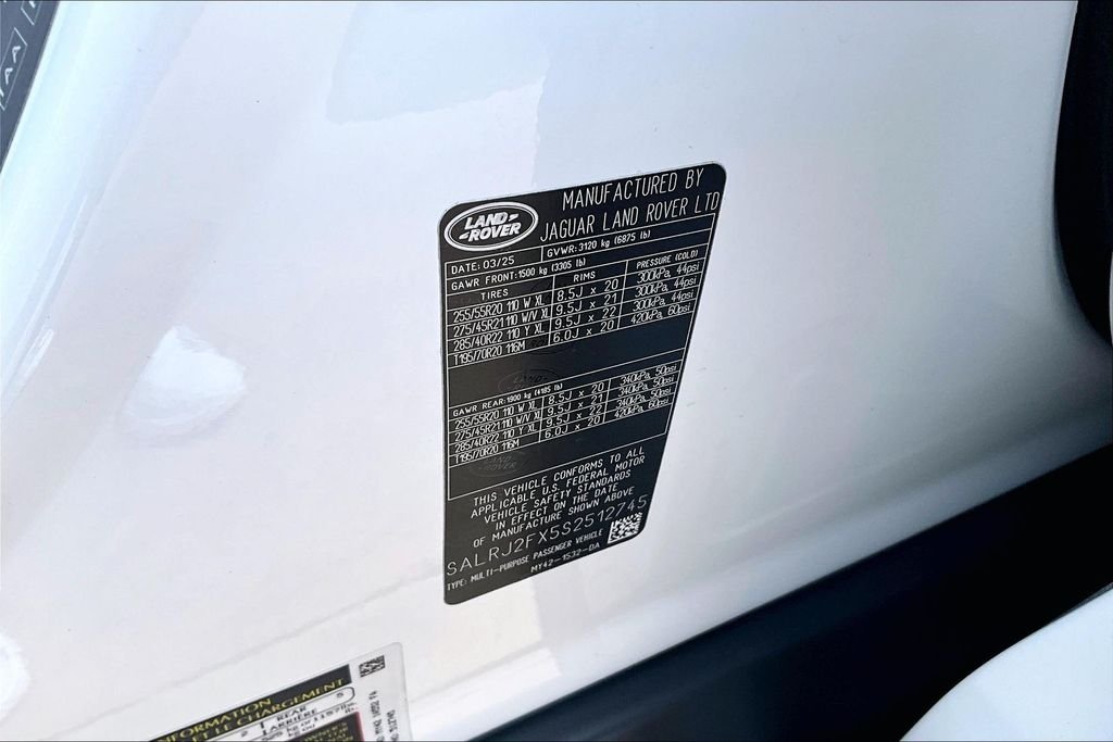 Used 2025 White Land Rover S image 32