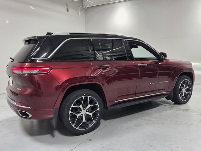 Used 2023 Red Jeep Summit Reserve image 14