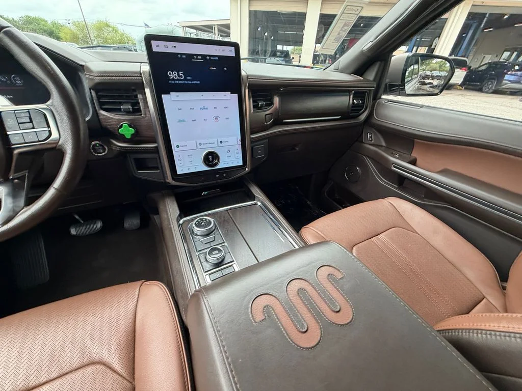 Used 2022 White Ford King Ranch image 15
