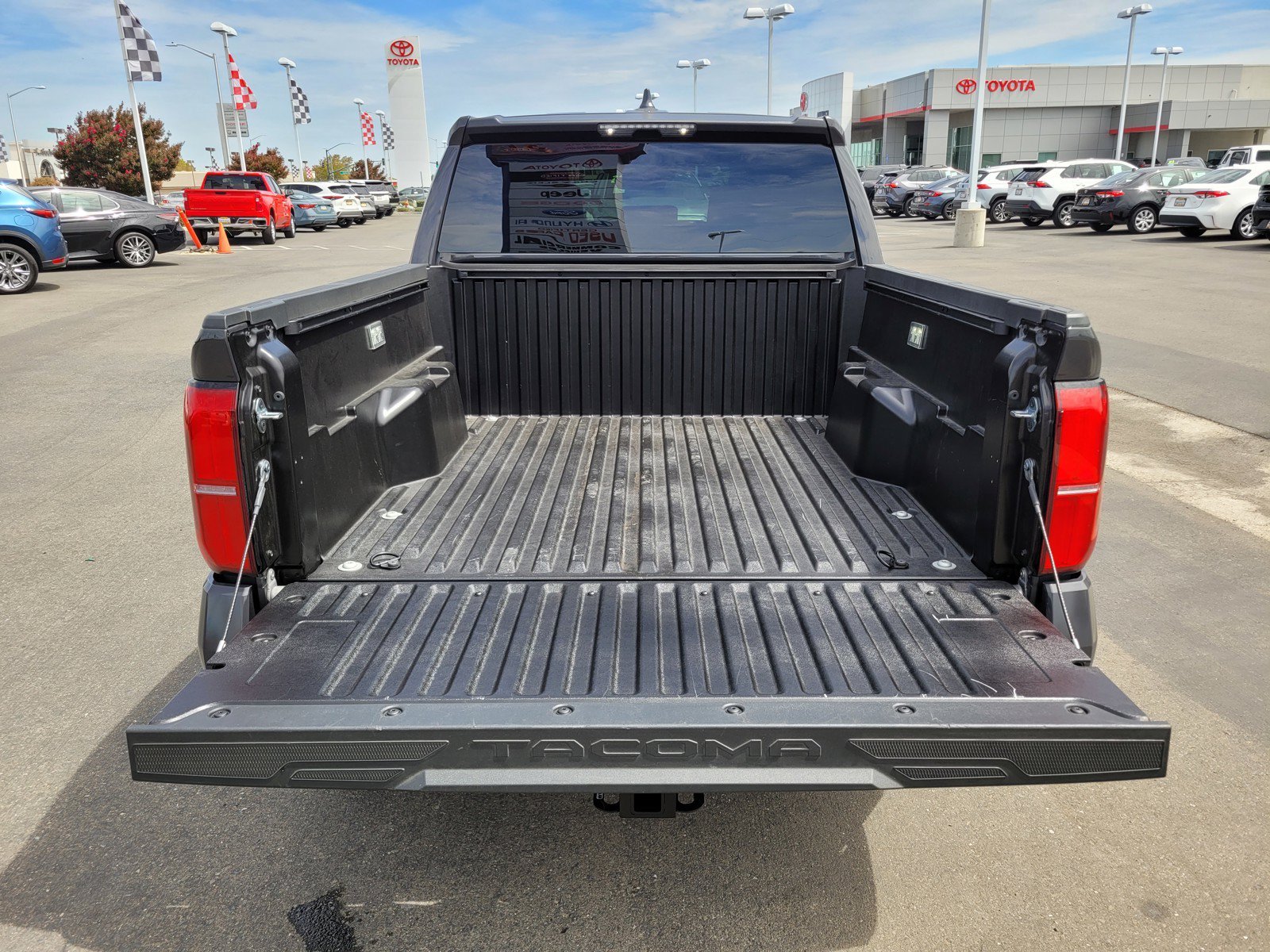 Used 2026  Toyota SR5 image 10