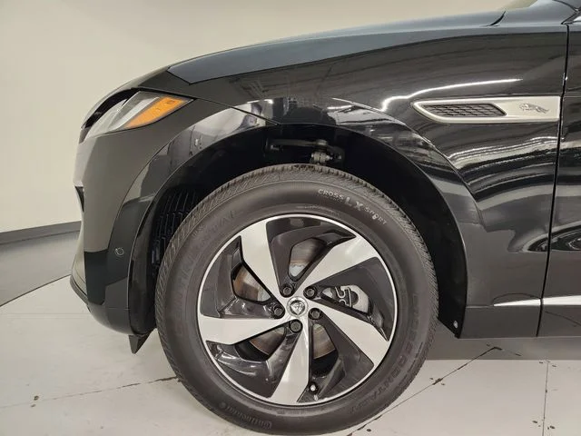 2026 Jaguar F-Pace R-Dynamic S - Photo 11