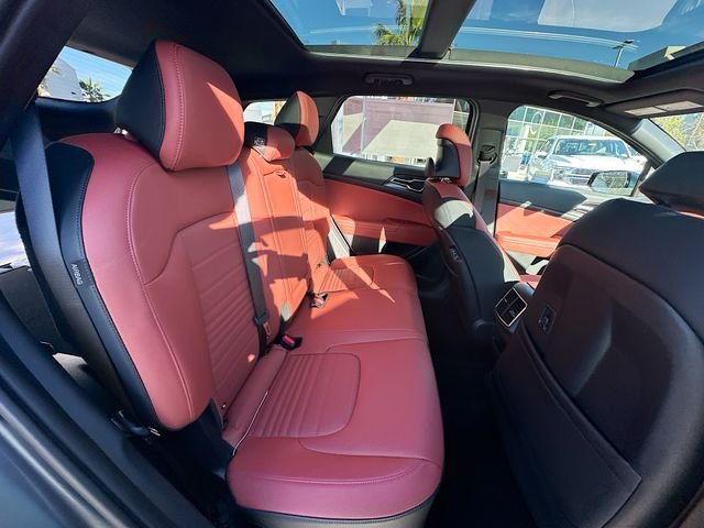 New 2026 Shadow Matte Gray Kia SX Prestige image 29