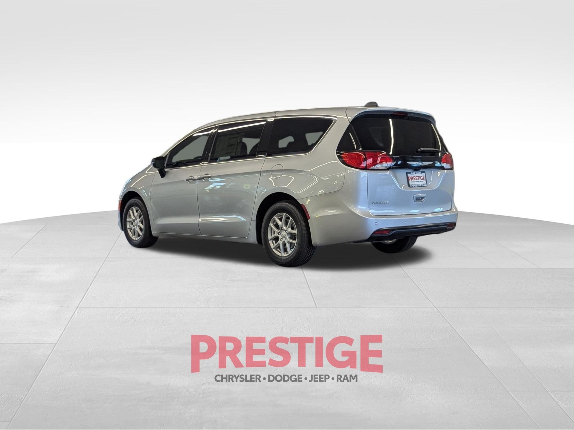 New 2026 Silver Mist Clear-Coat Exterior Paint Chrysler LX image 9