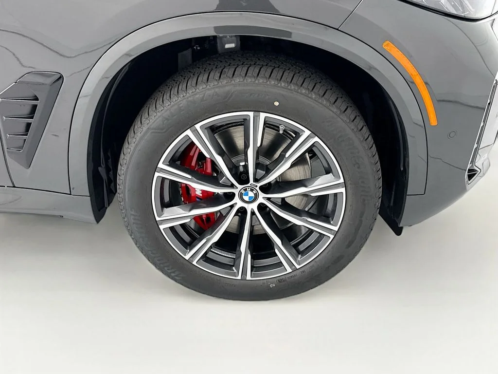 New 2026 Gray BMW xDrive40i image 31