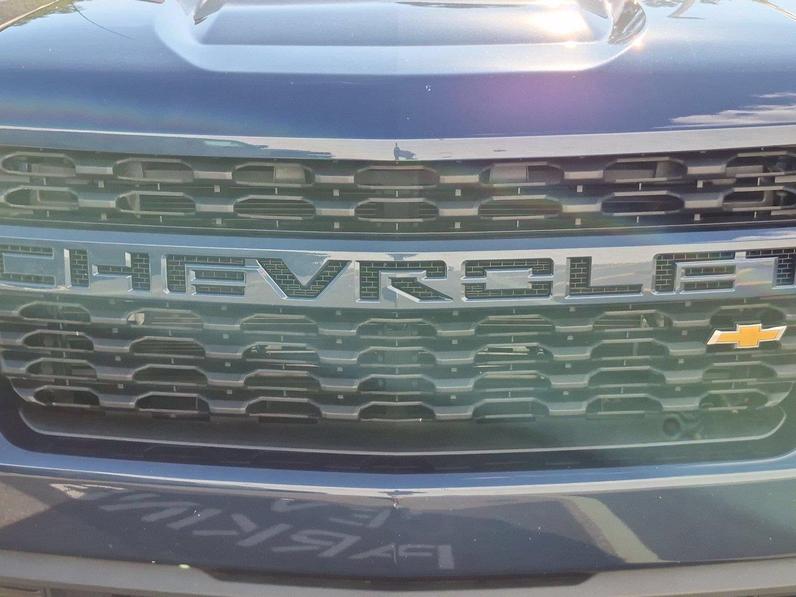 Used 2022 Northsky Blue Metallic Chevrolet Custom image 13