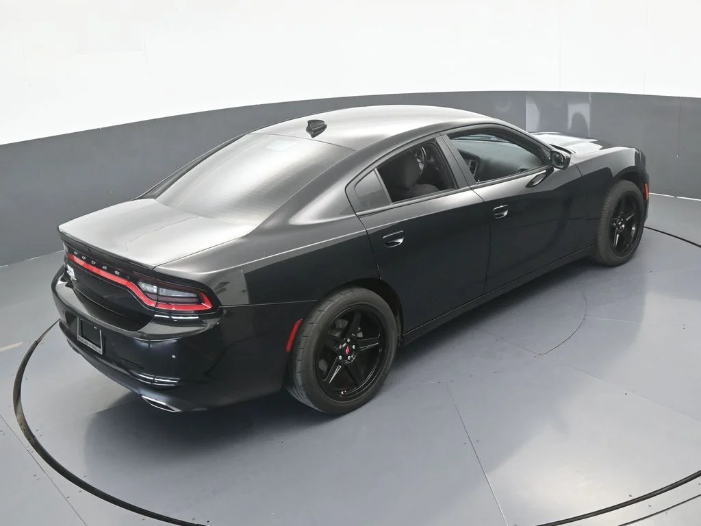 Used 2023 Pitch Black Clearcoat Dodge SXT image 44