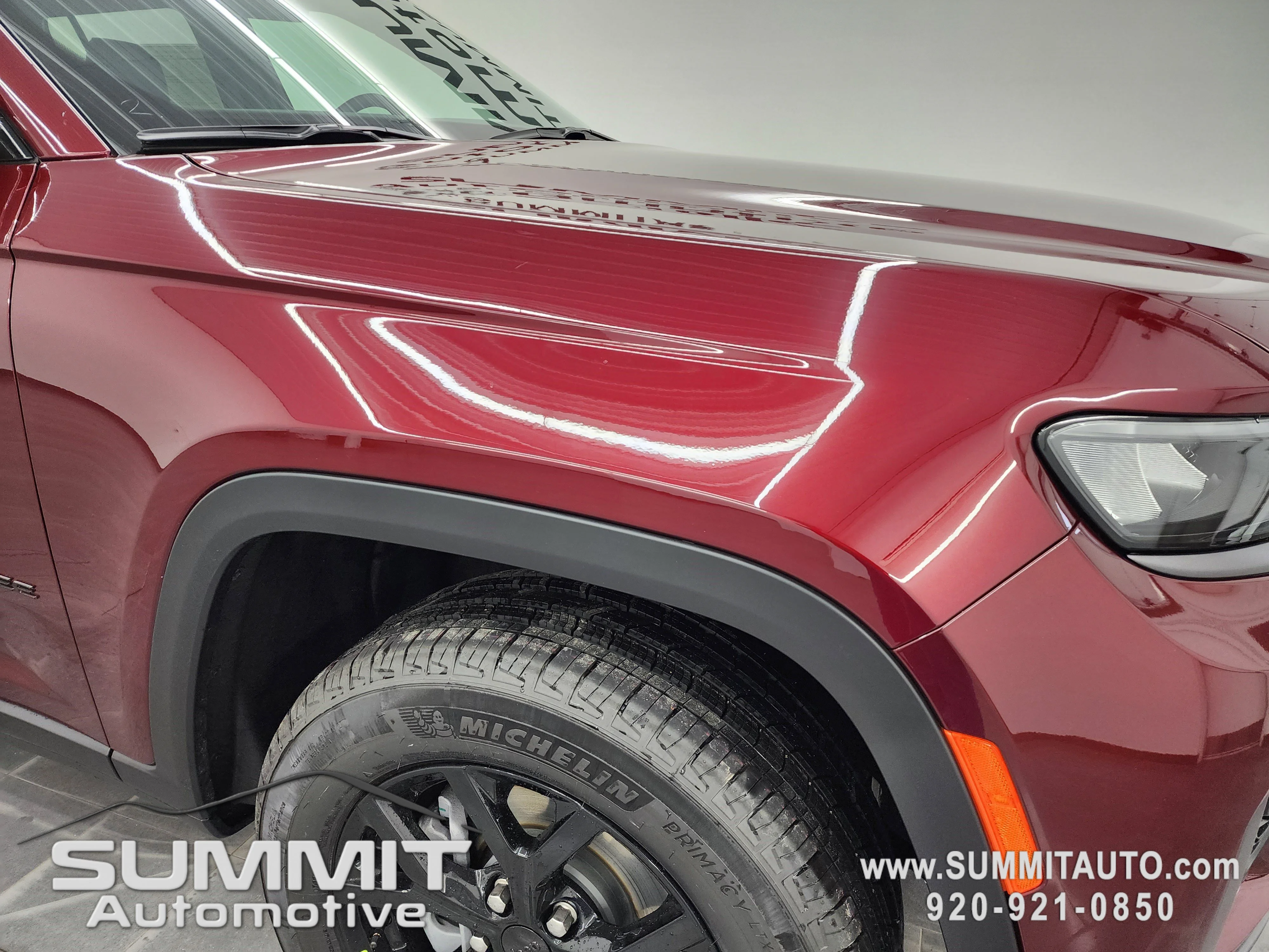 New 2026 Velvet Red Pearl-Coat Exterior Paint Jeep Altitude image 23