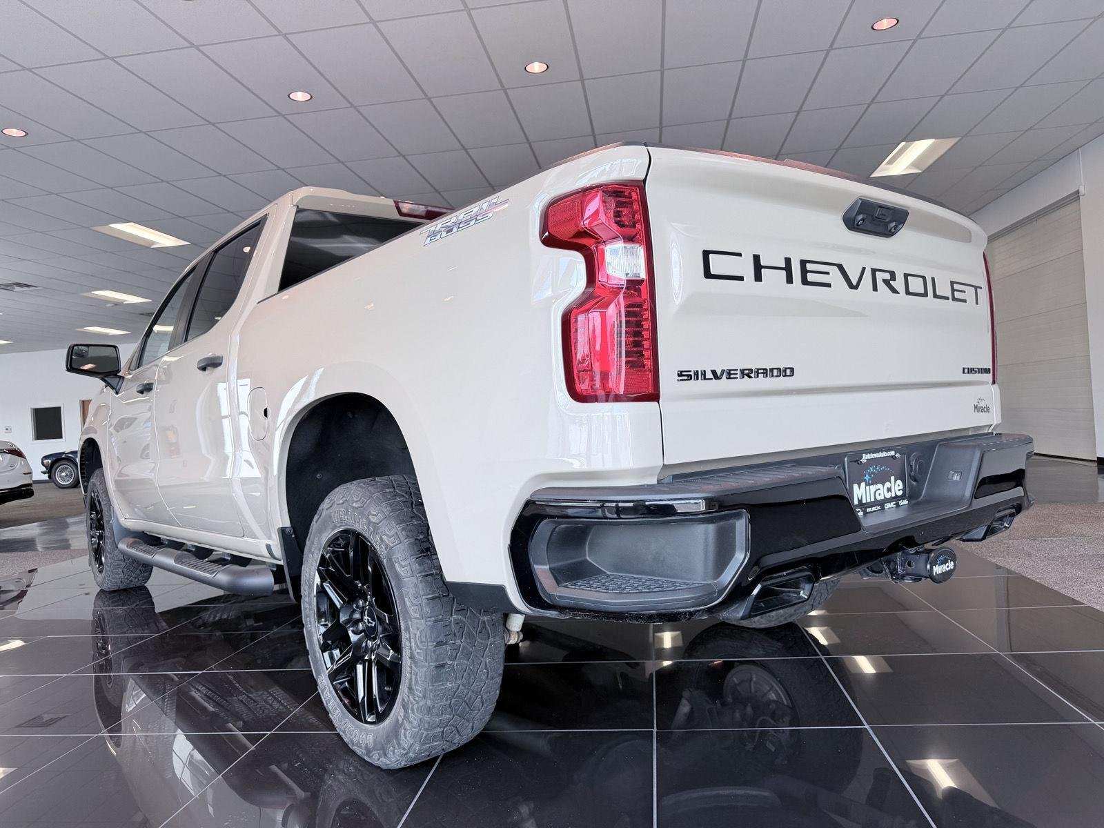 Used 2023 SAND DUNE METALLIC Chevrolet Custom Trail Boss image 6