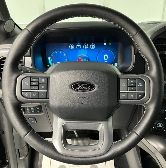 Used 2025 Gray Ford Lariat image 26