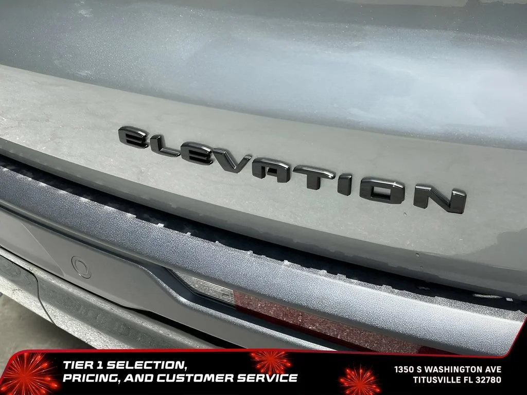 New 2026 Sterling Metallic GMC Elevation image 26