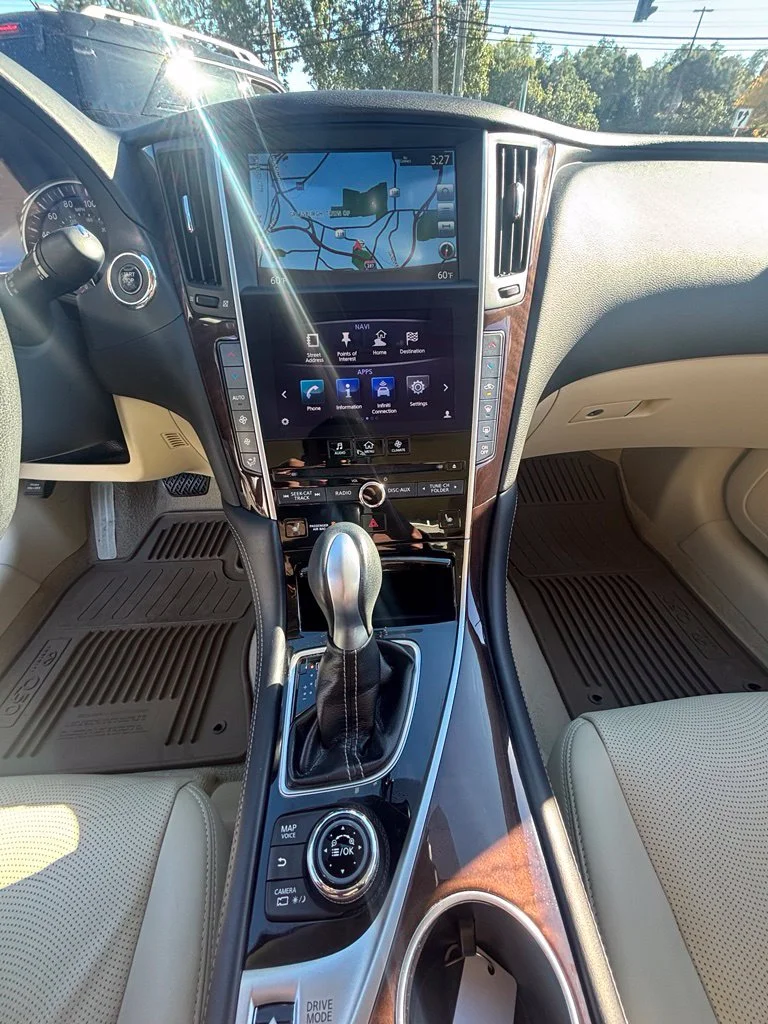 Used 2014 Brown INFINITI Premium image 16