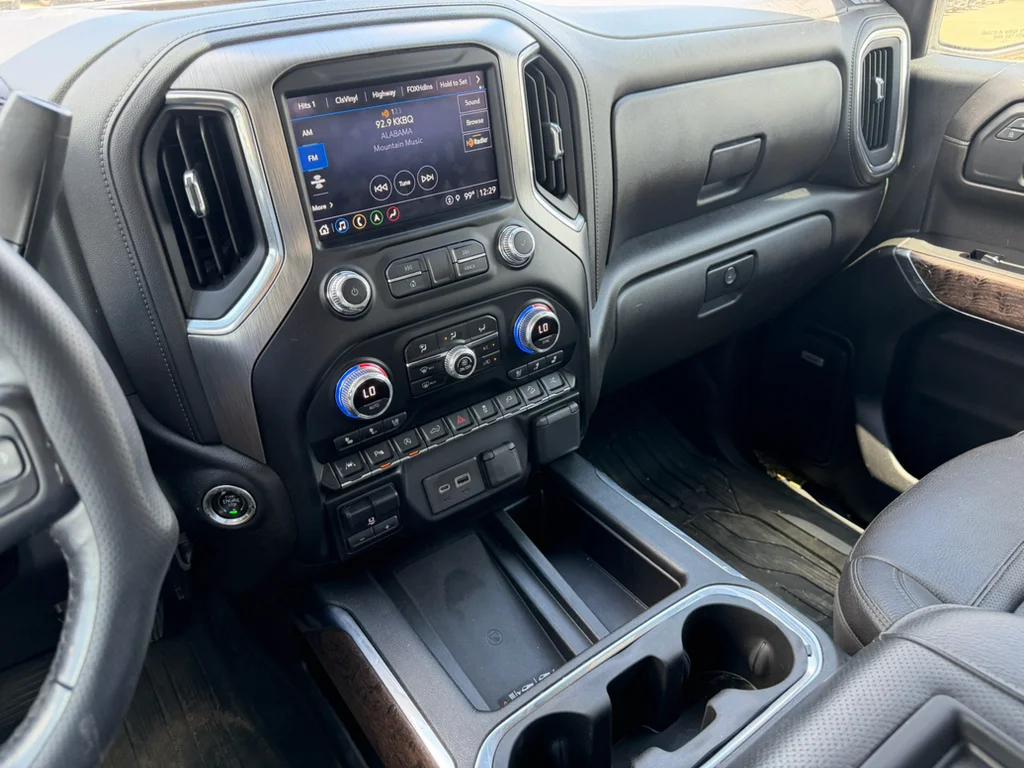 Used 2021 Onyx Black GMC Denali image 16