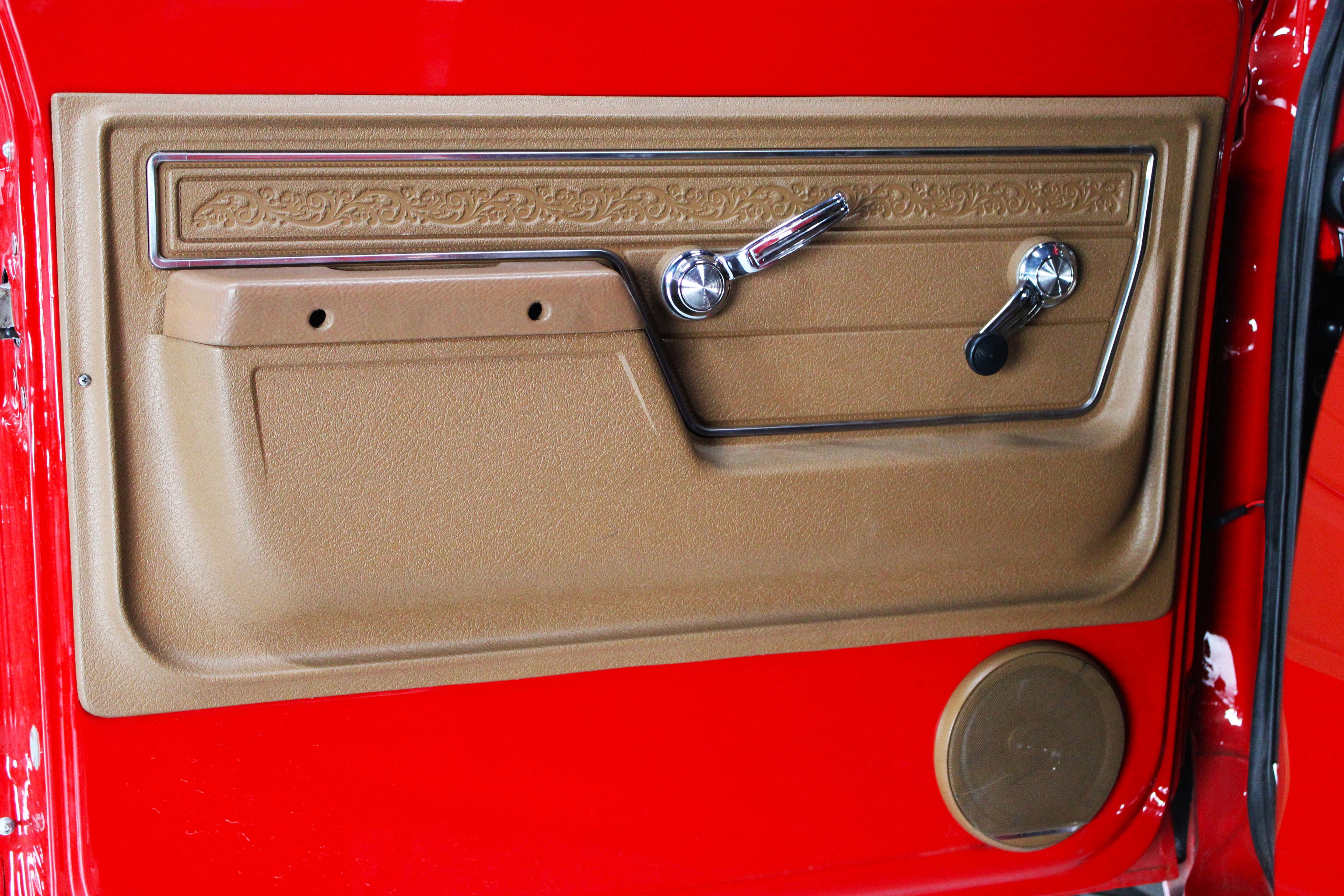 Used 1972 Red CHEVROLET K5 image 3
