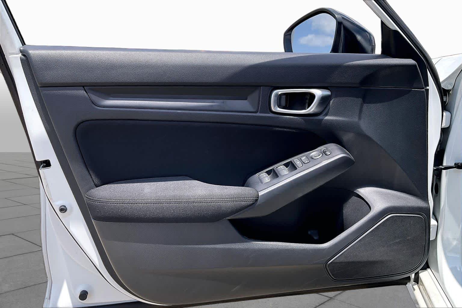 Used 2023 Platinum White Pearl Honda Sport image 20