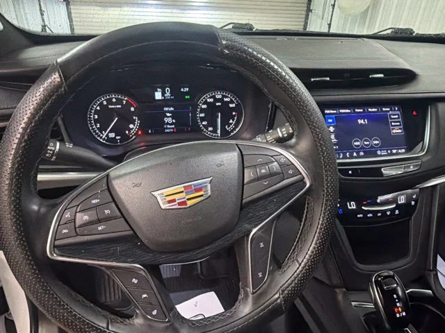 Used 2025 Crystal White Tricoat Cadillac Premium Luxury image 30