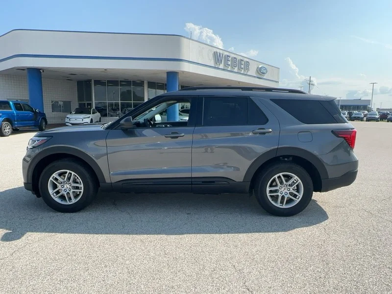 New 2026 Carbonized Gray Metallic Ford Active w/100A Pkg 4WD image 2