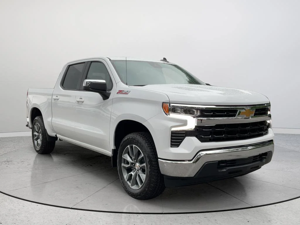 New 2026 Chevrolet Silverado 1500 LT 4D Crew Cab