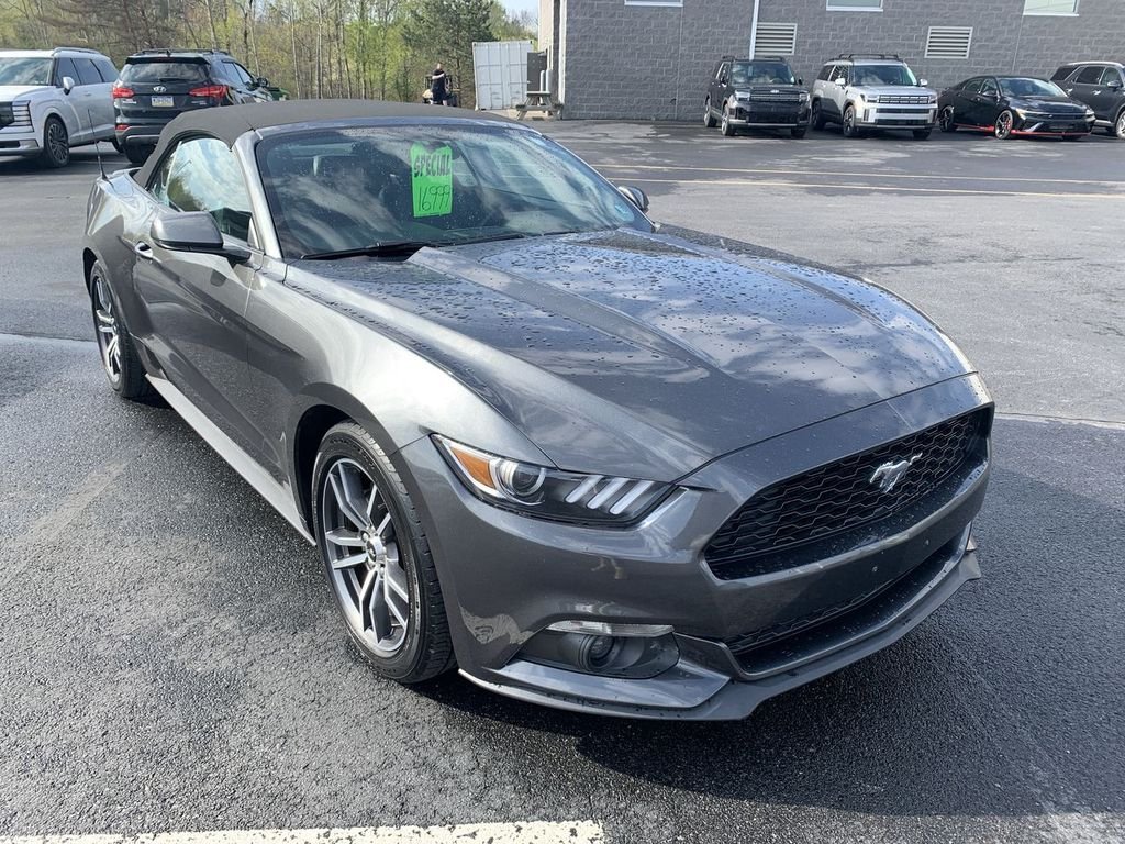 2017 Ford Mustang EcoBoost Convertible Premium's photo