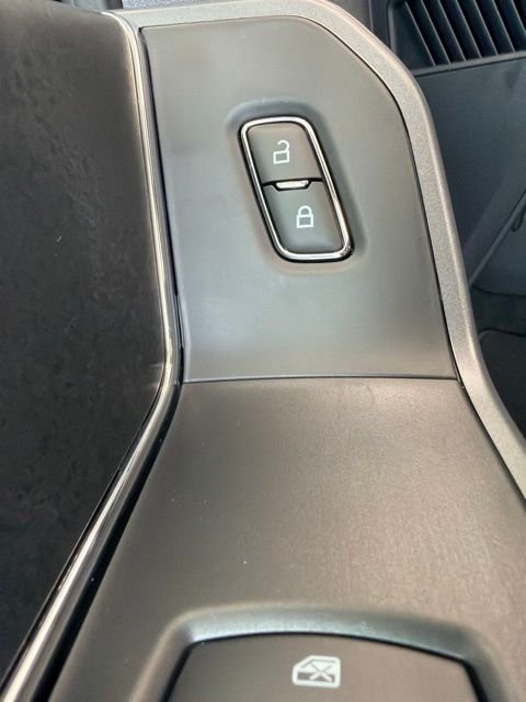 New 2026 Agate Black Metallic Ford XLT image 23