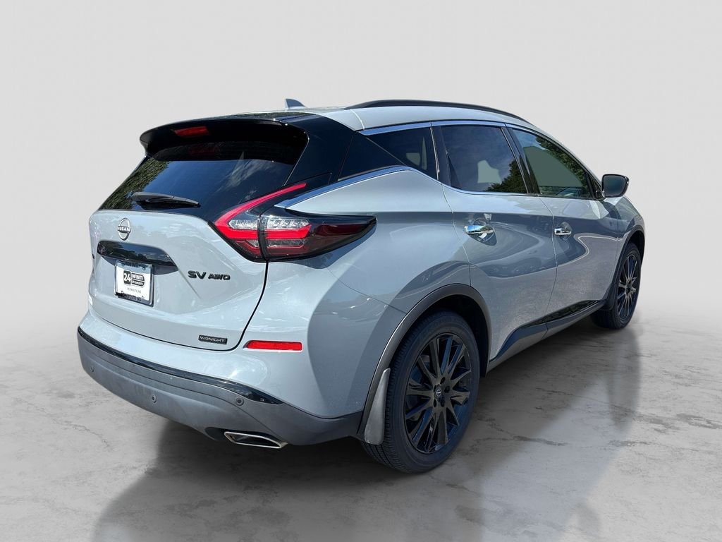 Used 2024 Gray Nissan SV image 5